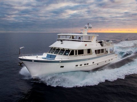 Outer Reef 860 Cockpit Motoryacht