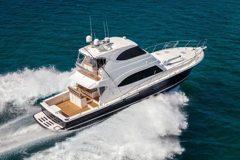 Riviera 63 Enclosed Flybridge