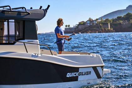 Quicksilver 605 Pilothouse photo 11