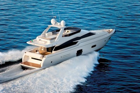 Ferretti Yachts 720