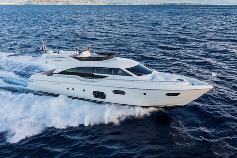 Ferretti Yachts 690