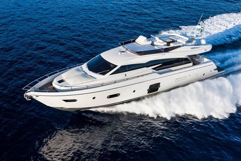 Ferretti Yachts 750
