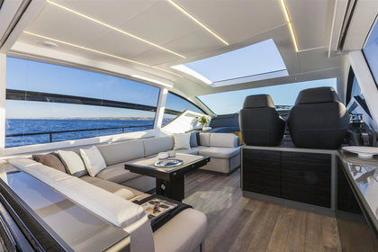Pershing 62 photo 11
