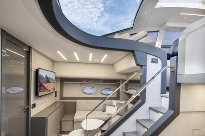 Pershing 62 photo 12