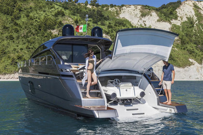 Pershing 62 photo 16
