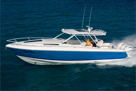 Intrepid 400 Cuddy