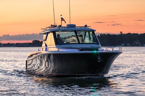 Tiara Q44