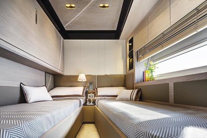 Azimut Fly 83 photo 15
