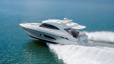 Riviera 4800 Sport Yacht
