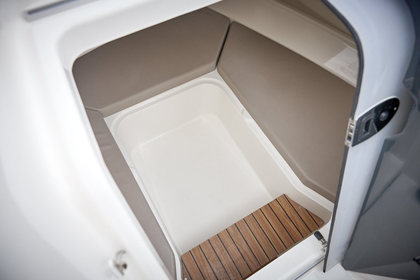 Quicksilver Activ 605 Sundeck photo 13