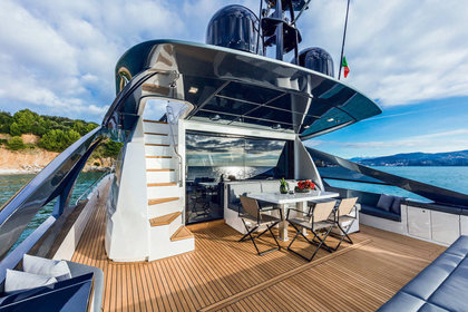Pershing 9X photo 21