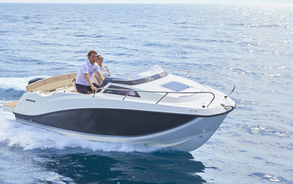 Quicksilver Activ 555 Cabin photo 15