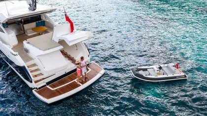 Sunseeker Predator 74 photo 11