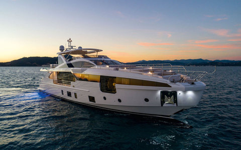 Azimut Grande 32M