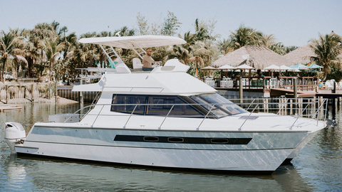Arrowcat 420 Flybridge
