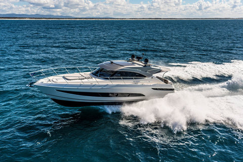 Riviera 4800 Sport Yacht