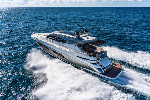 Riviera 6000 Sport Yacht