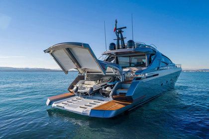 Pershing 8X photo 19