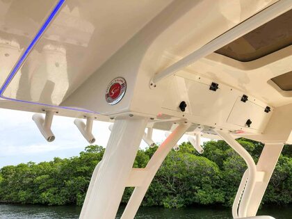 Scout 330 LXF photo 54