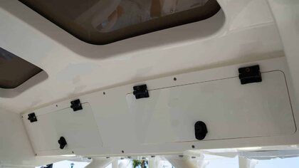 Scout 330 LXF photo 76