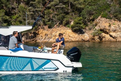Quicksilver 805 Pilothouse photo 16