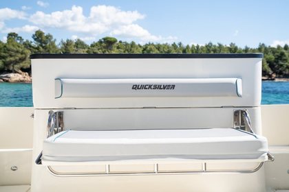 Quicksilver 805 Pilothouse photo 23