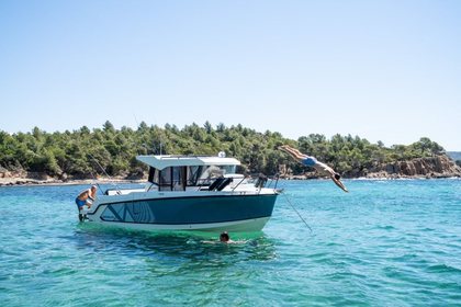 Quicksilver 805 Pilothouse photo 25