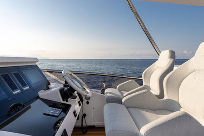 Azimut Fly 72 photo 11