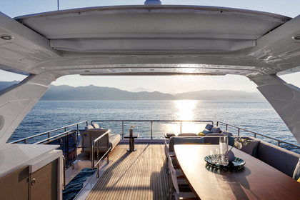 Azimut Fly 72 photo 13
