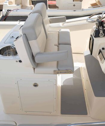 Scout 305 LXF photo 59