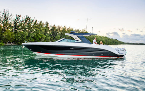 Sea Ray SLX-R 400 Outboard