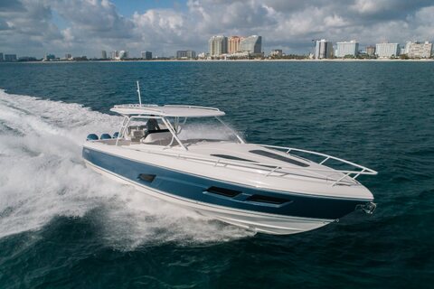 Intrepid 407 Valor
