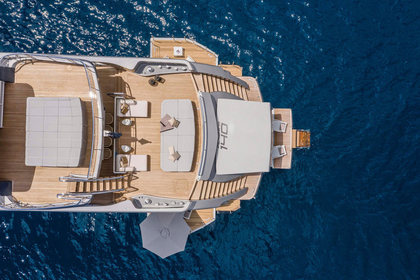 Pershing 140 photo 18