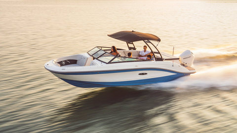 Sea Ray SPX 230 Outboard
