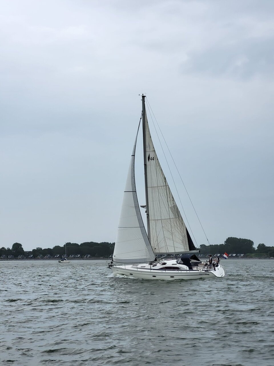 2008 Bavaria 44 Vision photo 1