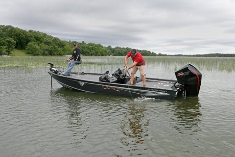 Lund 2075 Pro-V Musky Bench