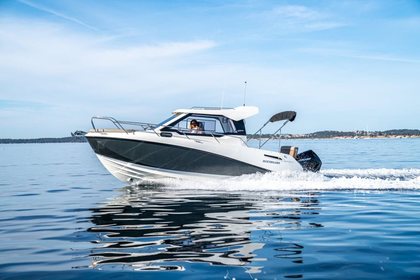 Quicksilver 675 Weekend photo 11
