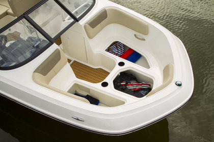 Bayliner VR5 Bowrider photo 19