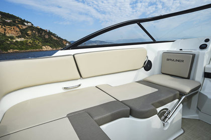 [VBS-FR] Bayliner Bowrider VR5 Outboard photo 11