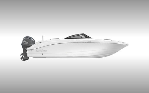 NauticStar 243 Deck