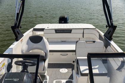 [VBS-DE] Bayliner Bowrider VR5 Outboard photo 11