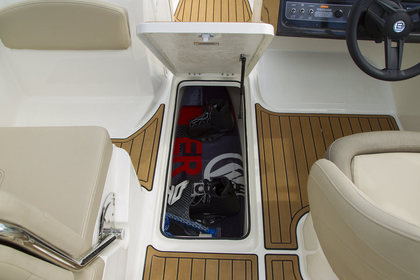 [VBS-DE] Bayliner Bowrider VR5 Outboard photo 19