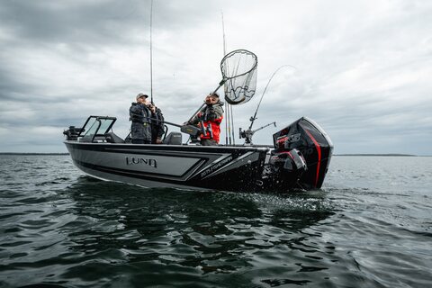 Lund 2075 Fisherman