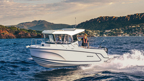Quicksilver 625 Pilothouse