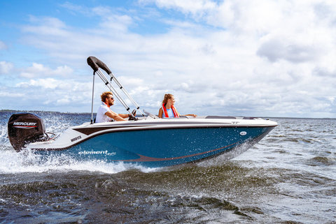 [VBS-FR] Bayliner Element M15