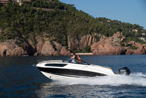 [VBS-FR] Bayliner VR6 Cuddy HB