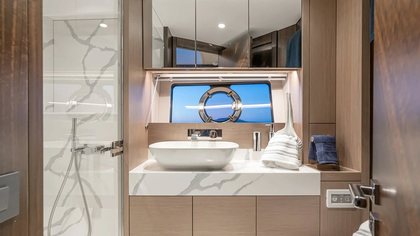 Sunseeker Manhattan 55 photo 16