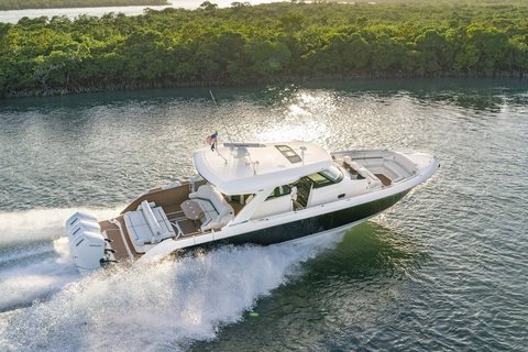 Tiara 48 LS