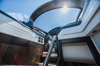 Sunseeker Predator  65 photo 11