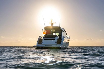 Sunseeker Predator  65 photo 26